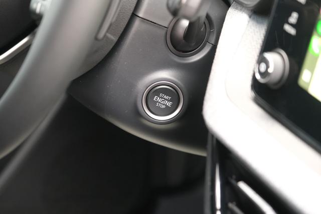 Skoda Scala Black Magic 