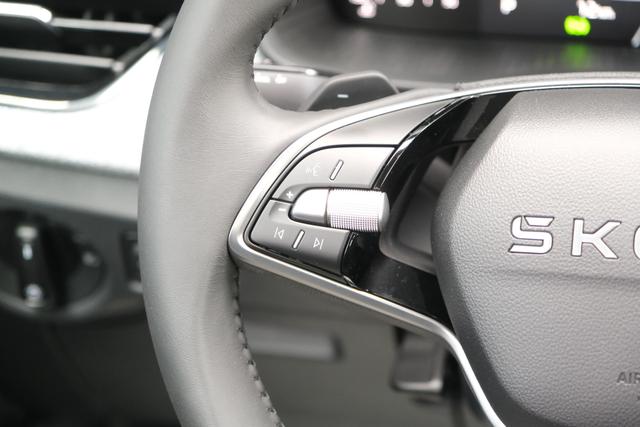 Skoda Scala Black Magic 