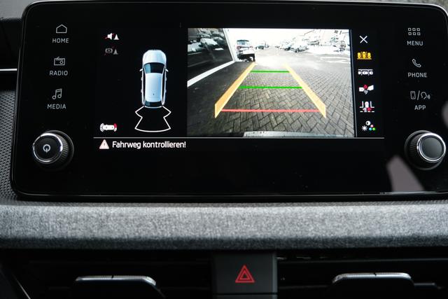 Skoda Scala Black Magic 