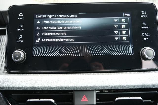 Skoda Scala Black Magic 