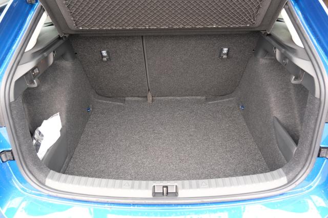 Skoda Scala Race Blau 