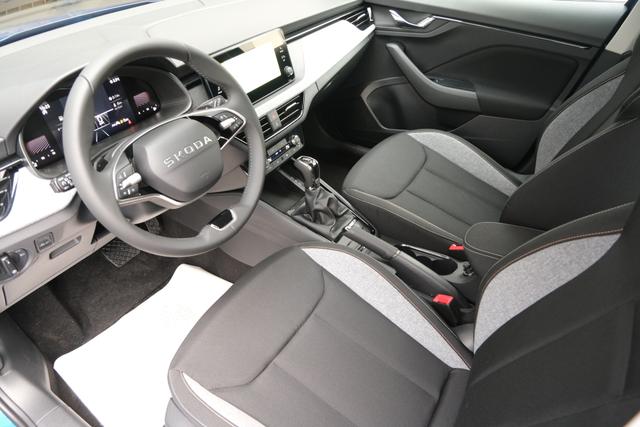 Skoda Scala Race Blau 