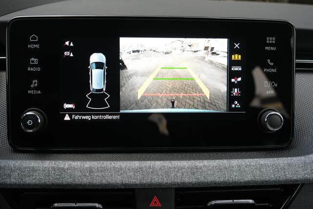 Skoda Scala Race Blau 