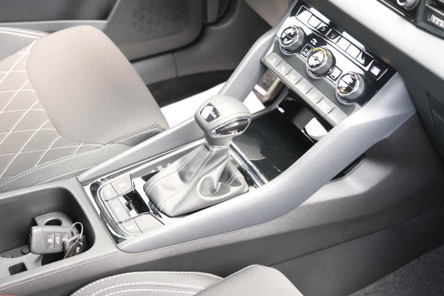 Skoda Karoq Sportline Graphite Grau 