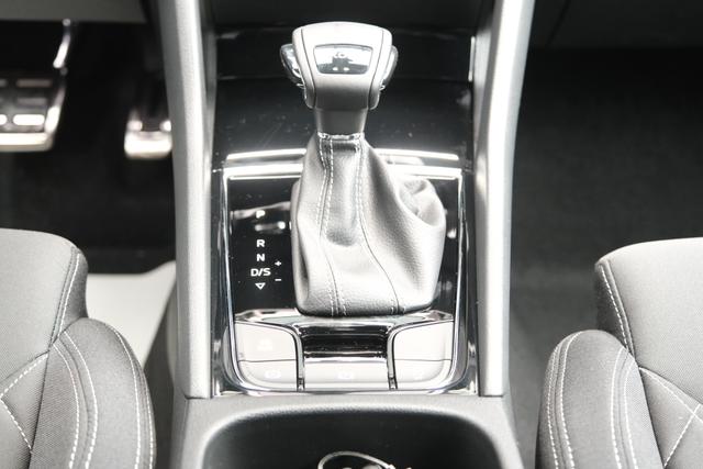 Skoda Karoq Sportline Graphite Grau 