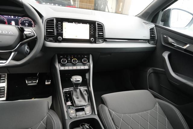 Skoda Karoq Sportline Graphite Grau 