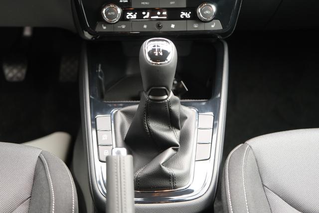 Skoda Fabia Selection Schwarz 