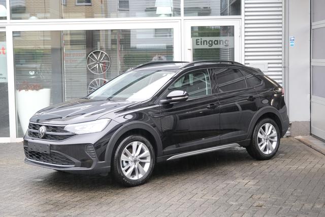 VW Taigo Life Deep Black Perleffekt 