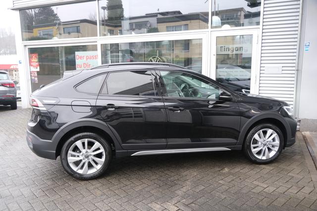 VW Taigo Life Deep Black Perleffekt 