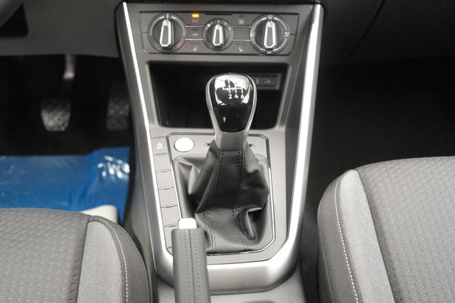 VW Taigo Life Reflexsilber 