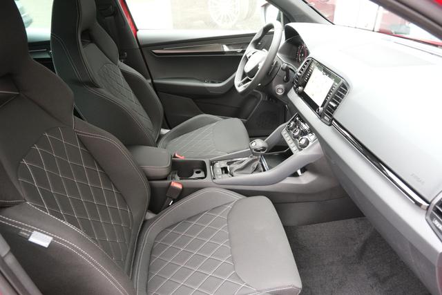 Skoda Karoq Sportline Velvet Rot 