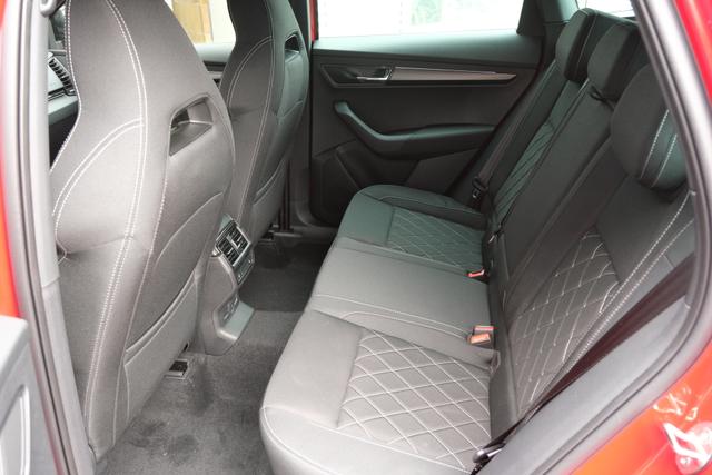 Skoda Karoq Sportline Velvet Rot 