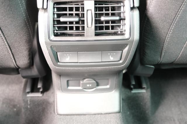 Skoda Karoq Sportline Velvet Rot 