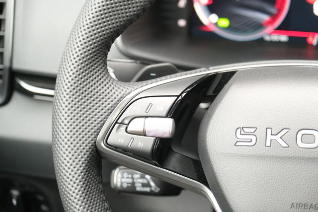 Skoda Karoq Sportline Velvet Rot 