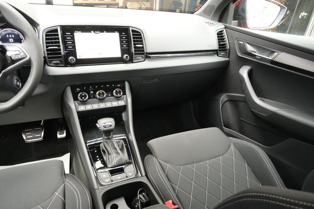 Skoda Karoq Sportline Velvet Rot 