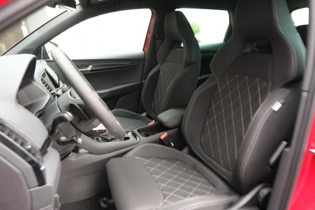 Skoda Karoq Sportline Velvet Rot 