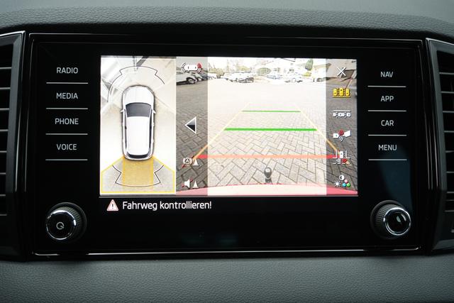 Skoda Karoq Sportline Velvet Rot 