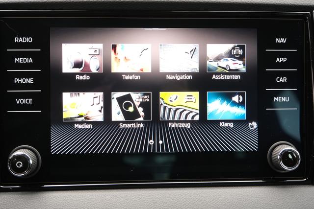 Skoda Karoq Sportline Velvet Rot 