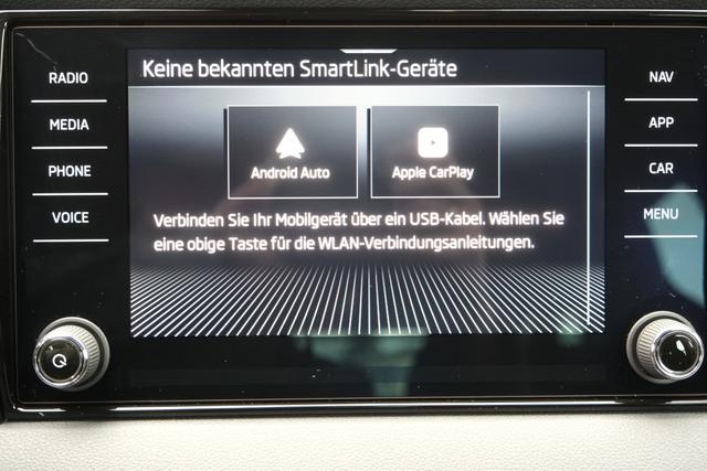 Skoda Karoq Sportline Velvet Rot 