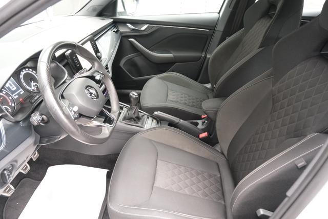 Skoda Kamiq Moon Wei&szlig; 