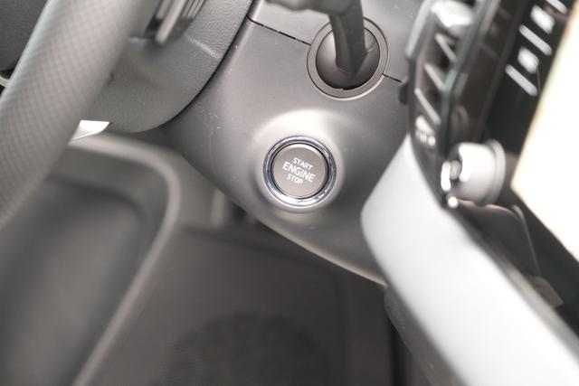 Skoda Karoq Sportline Graphite Grau 