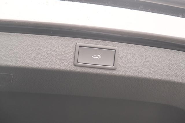 Skoda Karoq Sportline Graphite Grau 