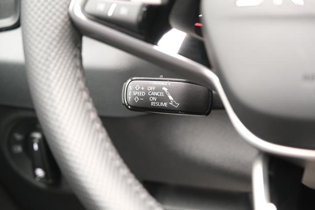 Skoda Karoq Sportline Graphite Grau 