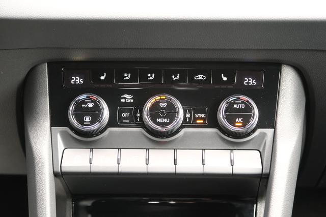 Skoda Karoq Sportline Graphite Grau 