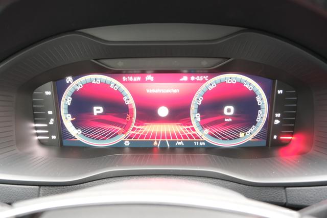 Skoda Karoq Sportline Graphite Grau 