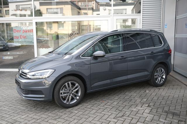 VW Touran 1.5 TSI DSG Delfingrau 