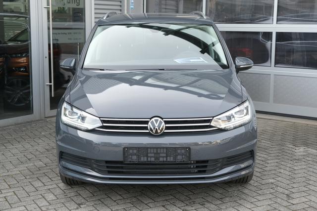 VW Touran 1.5 TSI DSG Delfingrau 