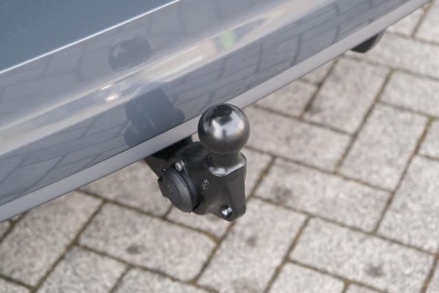 VW Touran 1.5 TSI DSG Delfingrau 