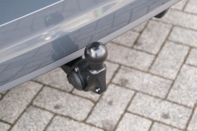 VW Touran 1.5 TSI DSG Delfingrau 