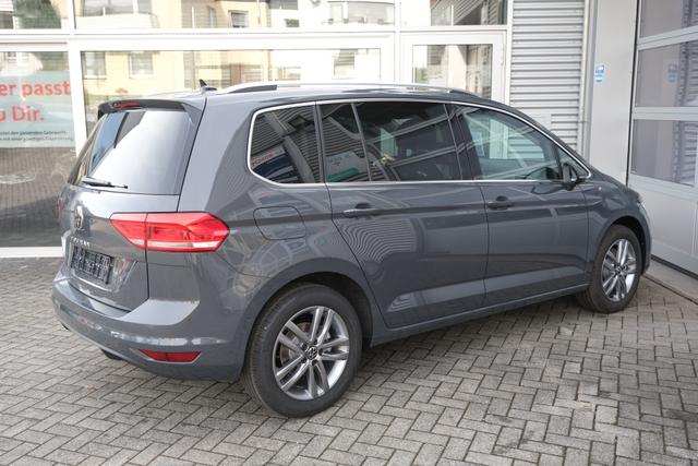 VW Touran 1.5 TSI DSG Delfingrau 