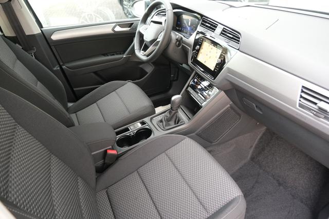VW Touran 1.5 TSI DSG Delfingrau 