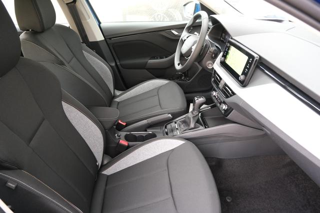 Skoda Kamiq Selection Race Blau 