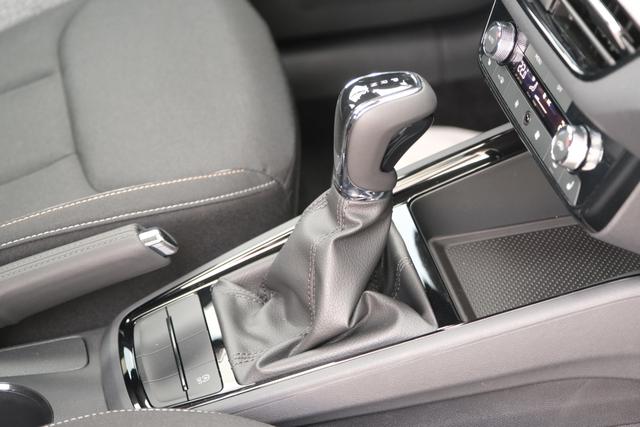 Skoda Kamiq Selection Race Blau 