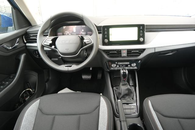 Skoda Kamiq Selection Race Blau 