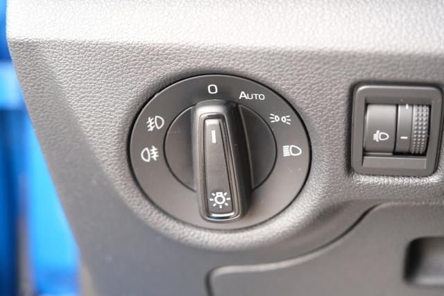 Skoda Kamiq Selection Race Blau 