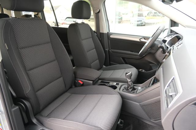 VW Touran Oyster Silber Metallic 