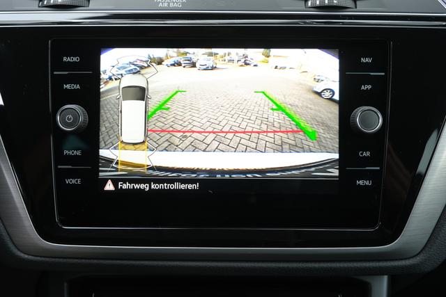 VW Touran Oyster Silber Metallic 