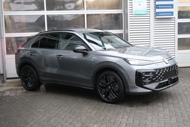 VW T-Roc 1.5 eTSI R-Line Wolf Grey 