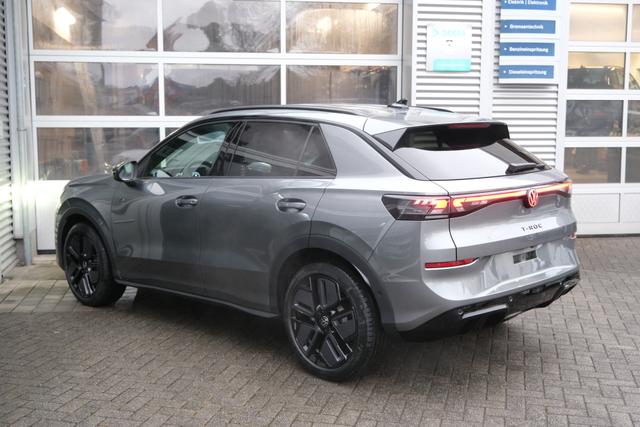 VW T-Roc 1.5 eTSI R-Line Wolf Grey 