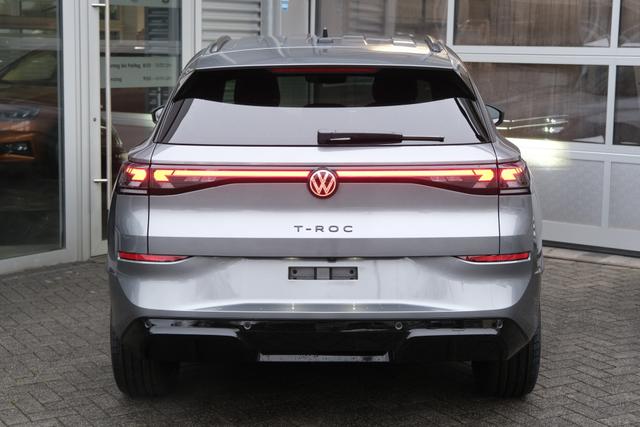 VW T-Roc 1.5 eTSI R-Line Wolf Grey 