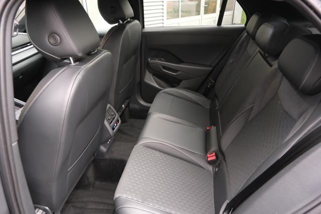 VW T-Roc 1.5 eTSI R-Line Wolf Grey 