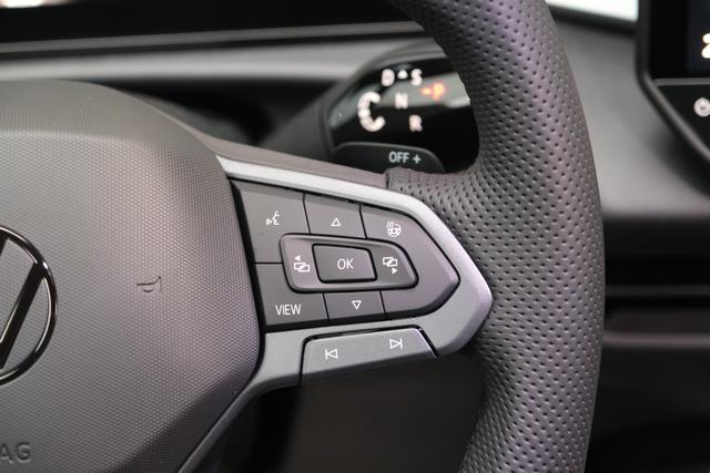 VW T-Roc 1.5 eTSI R-Line Wolf Grey 