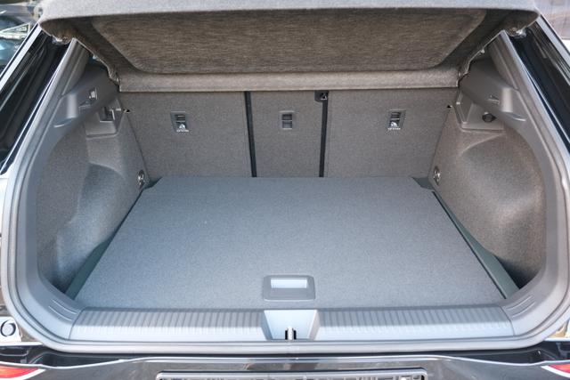 VW T-Roc eTSI R-Line 