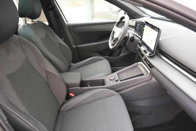 VW T-Roc eTSI R-Line 