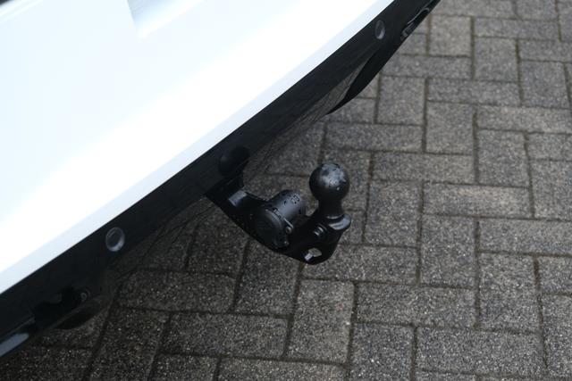 VW T-Roc eTSI R-Line 