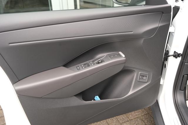 VW T-Roc eTSI R-Line 